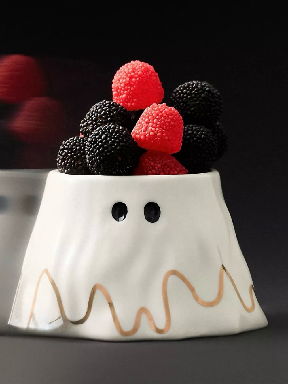 Anthropologie Mud Fairy Stoneware 24k Gold Accent Ghost Nut Bowl Multipurpose